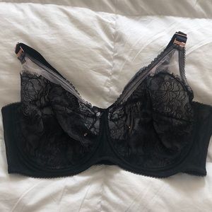 Smart & Sexy 40DDD bra